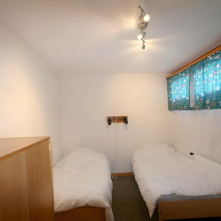 2 Pieces Mont-fort Apartman *