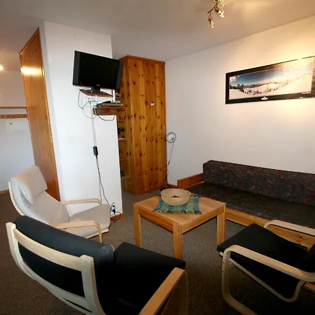 2 Pieces Mont-fort Apartman *